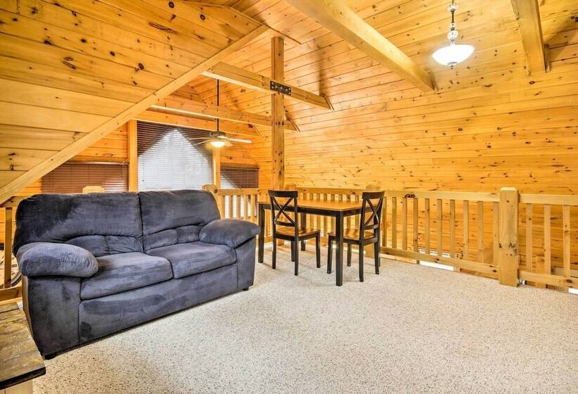 Cozy Log Home: Centrally Located & Pet Friendly!