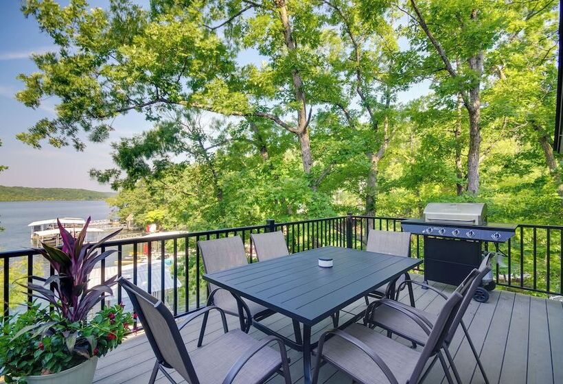 Dock, Boat Slip & View: Lakefront Tan Tar A Home!