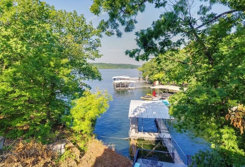 Dock, Boat Slip & View: Lakefront Tan Tar A Home!