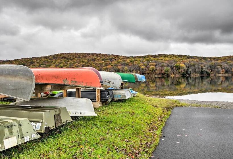 Cozy Alpine Lake Cabin W/ Pool & Lake Access!