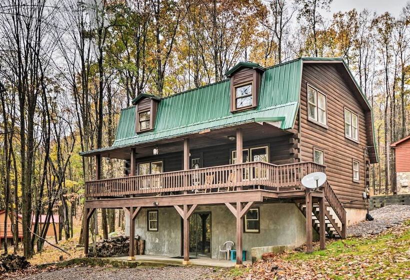 Cozy Alpine Lake Cabin W/ Pool & Lake Access!