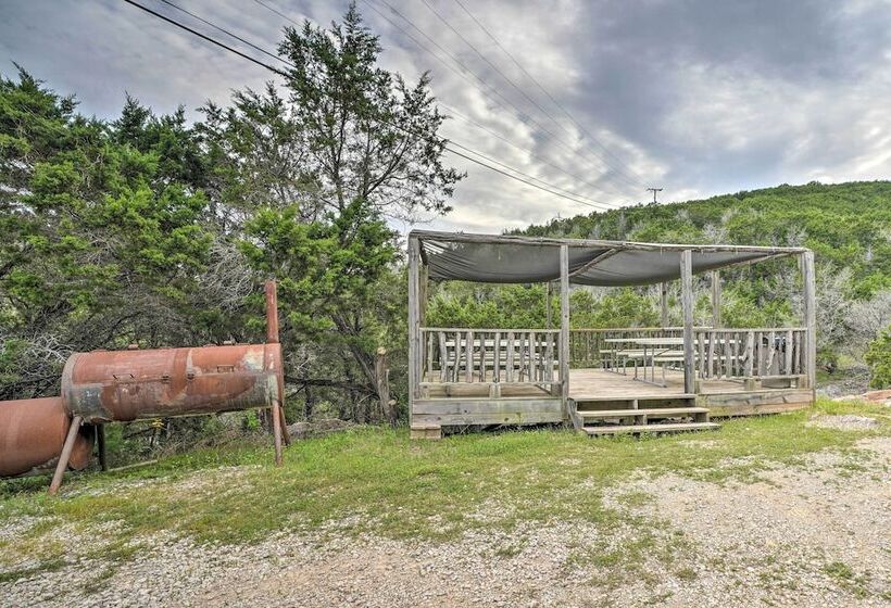 Cozy Davis Cabin W/ Deck   Nestled By Honey Creek!