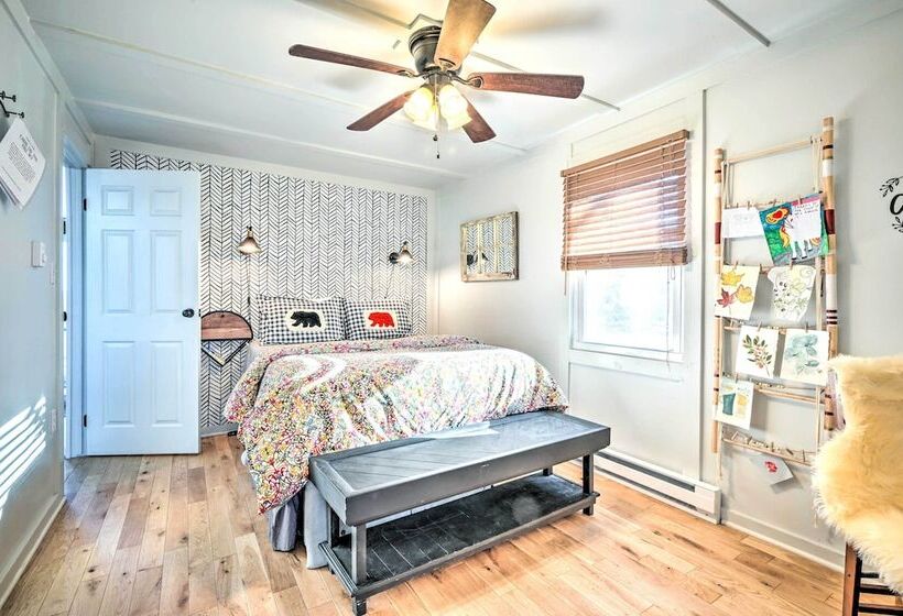 Great Cacapon Cabin W/ Mountain Views