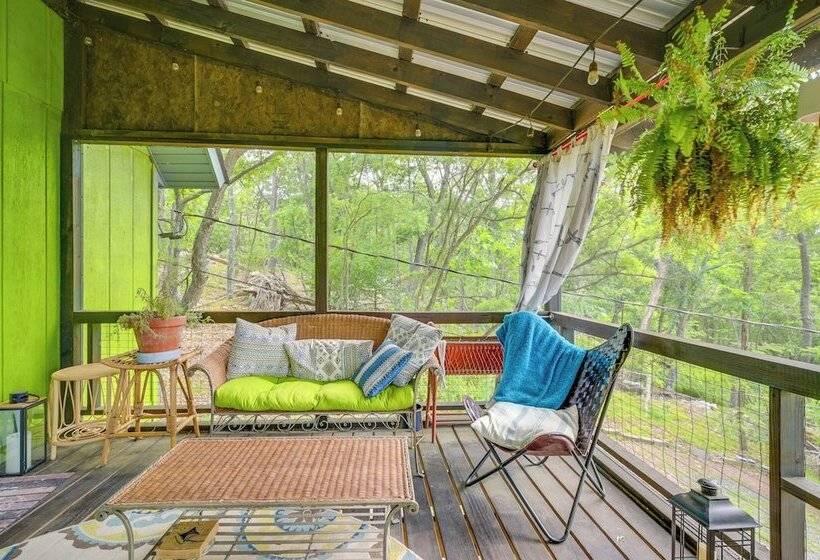 Great Cacapon Cabin W/ Mountain Views