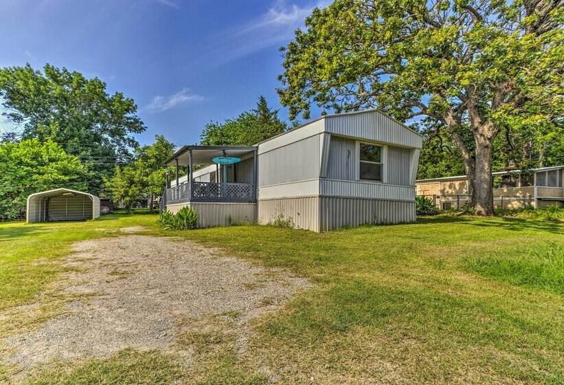 Cozy Mead Home W/ Grill & Patio: Nearby Lake!