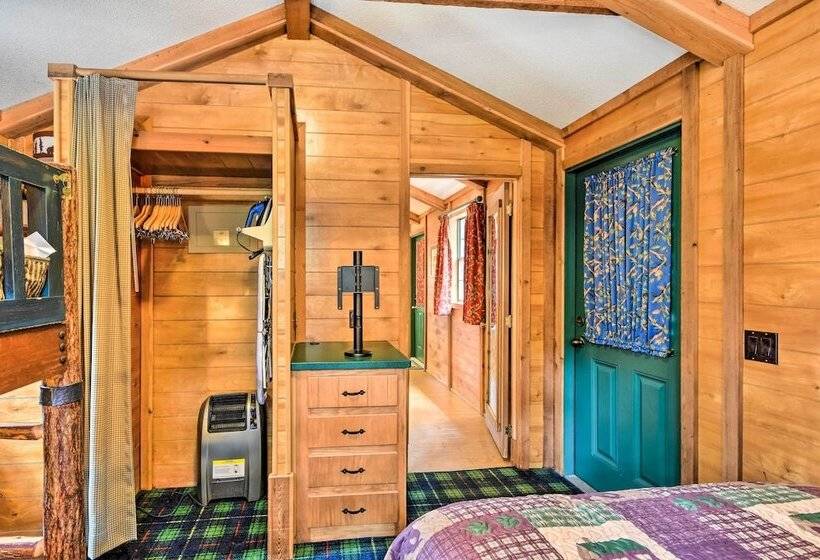 Pet Friendly Marble Cabin W/ Deck, Grill, Fire Pit