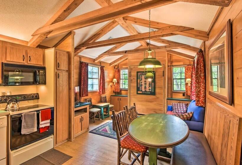Pet Friendly Marble Cabin W/ Deck, Grill, Fire Pit