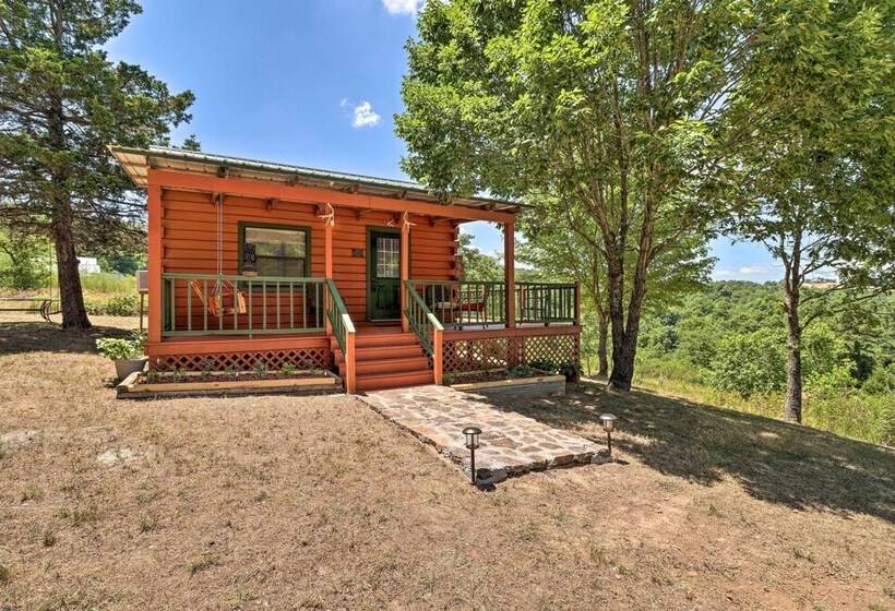 Cozy Pelsor Cabin W/ Mountain & Valley Views!