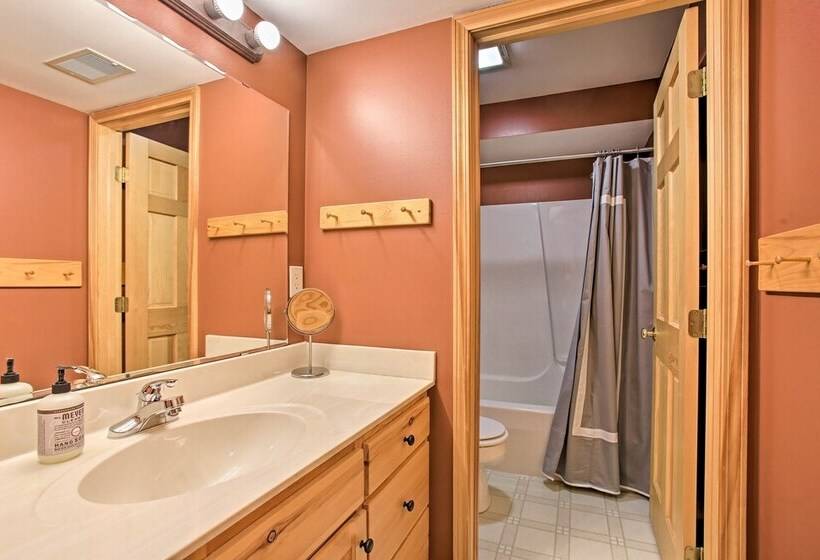 Cozy Waterfront Fife Lake Cottage W/ Dock & Kayaks