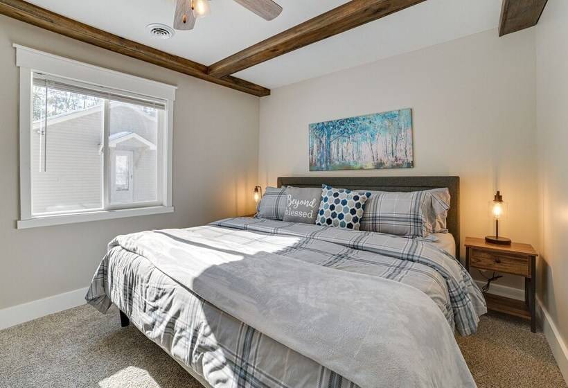 Cozy Waterfront Hale Cottage On Long Lake!