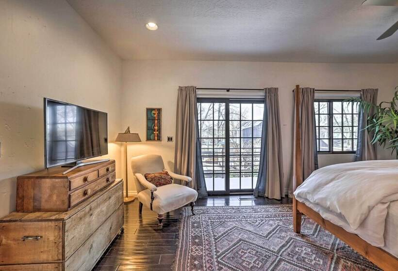 Custom Home < 2 Mi To Downtown Boise