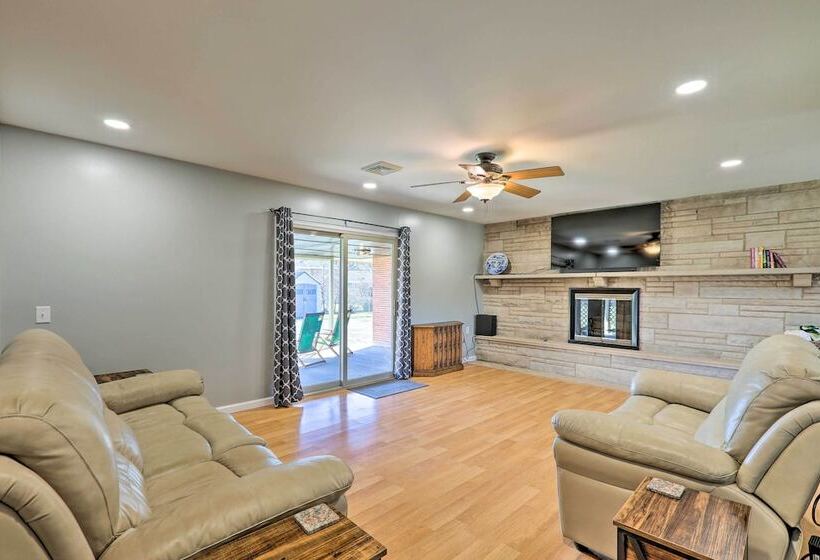 Dayton Home W/ Patio & Fire Pit ~ 6 Mi Dtwn!