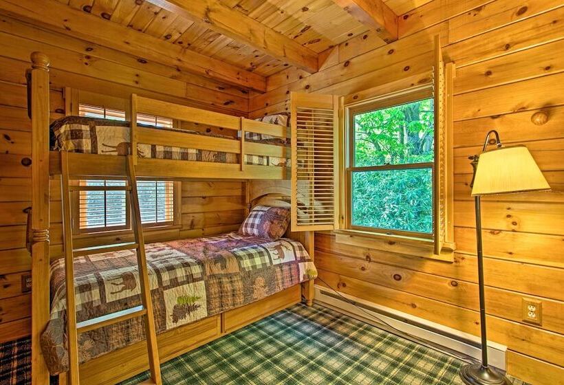 Fire Pit & Hot Tub: Poconos Family Cabin!