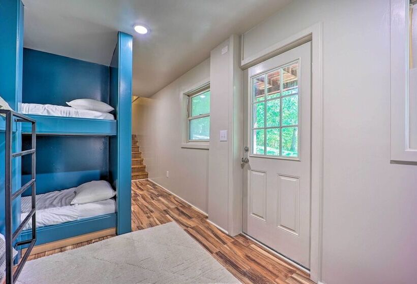 Dog Friendly Bella Vista Home W/ Grill + Deck