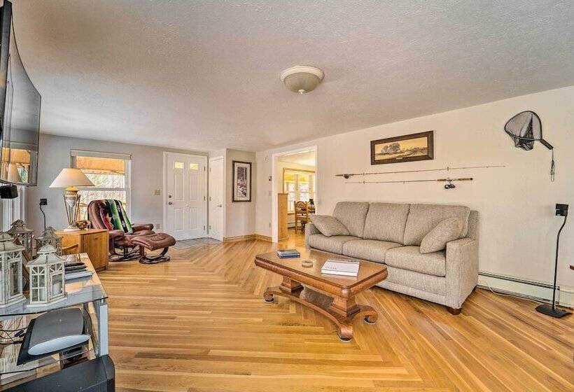 Dolores Ranch Cabin W/ Hot Tub & 1 Acre Yard!