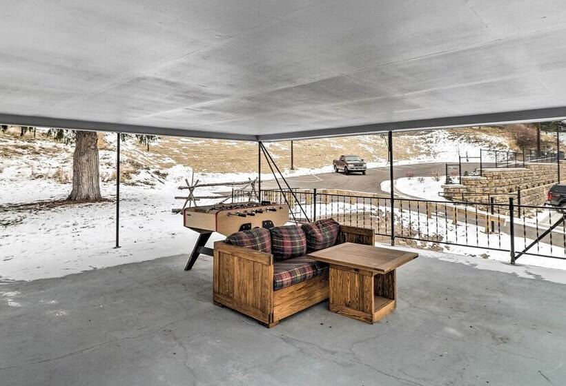 Downtown Bigfork Home W/ Fire Pit, Walk To Harbor!