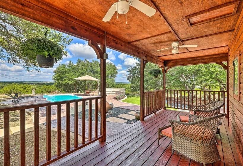 Dripping Springs Cabin W/ Pool, Hill Country Views