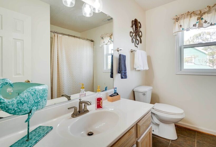 Dunn Dreamin : Hot Tub, Pirate Fort, & Fire Pit!