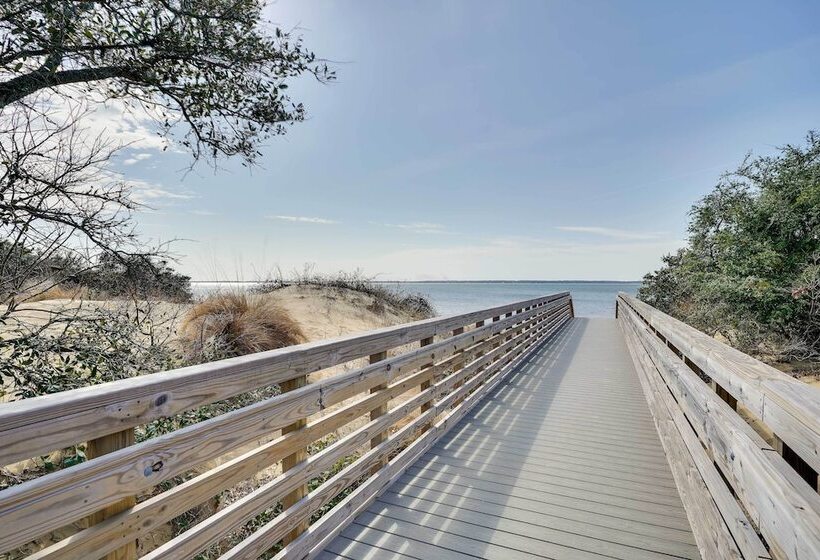 Dunn Dreamin : Hot Tub, Pirate Fort, & Fire Pit!