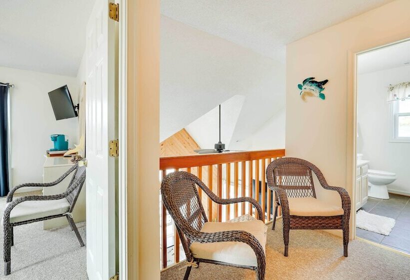 Dunn Dreamin : Hot Tub, Pirate Fort, & Fire Pit!