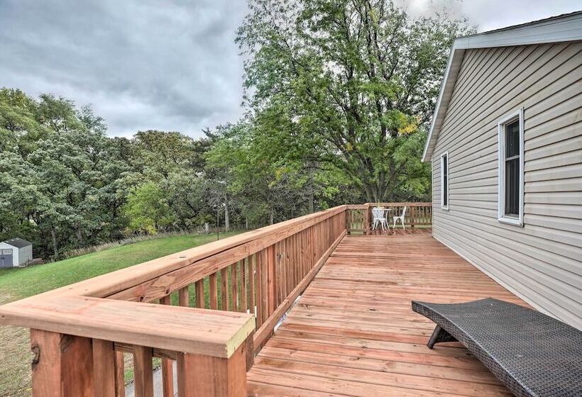 Eagles View  W/ Game Room   Walk To River!