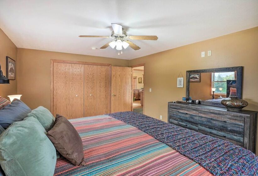 Eagles View  W/ Game Room   Walk To River!