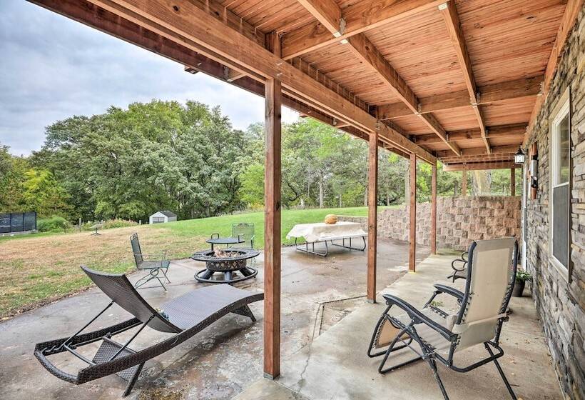 Eagles View  W/ Game Room   Walk To River!