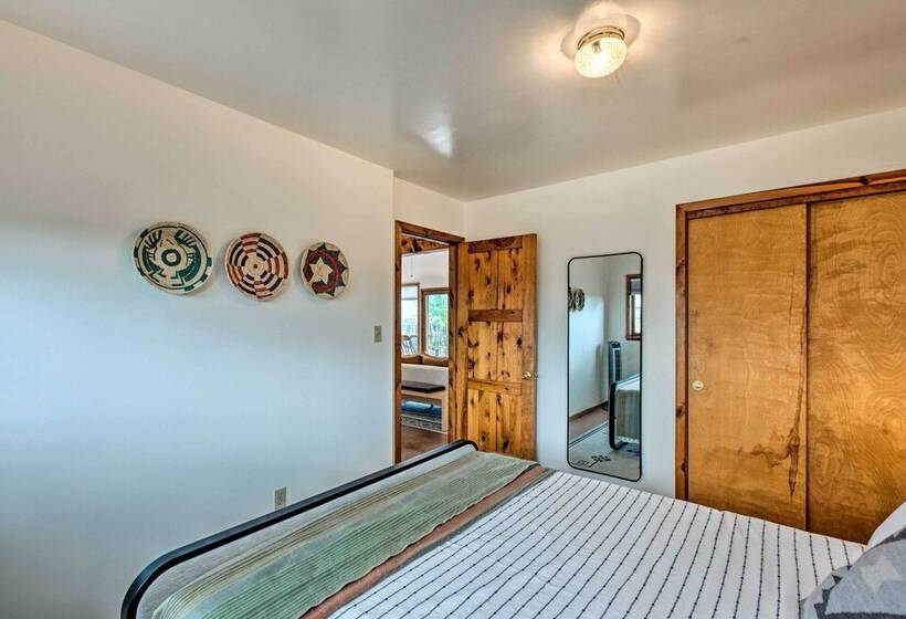 El Prado Duplex W/ Deck + Grill   4 Mi To Town!