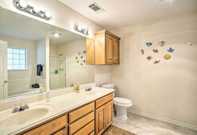 Family Alba Home W/ Boat Dock On Lake Fork!