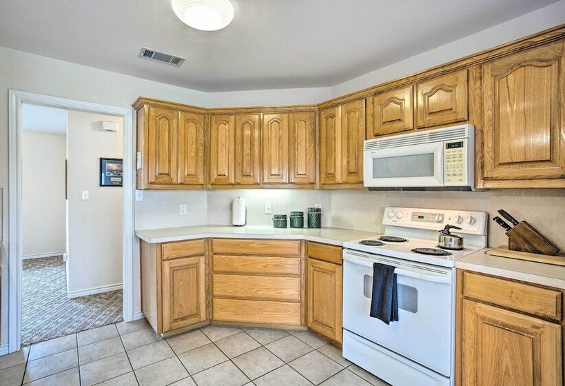 Family Alba Home W/ Boat Dock On Lake Fork!