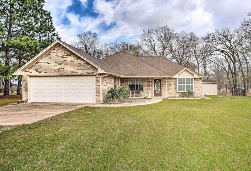 Family Alba Home W/ Boat Dock On Lake Fork!