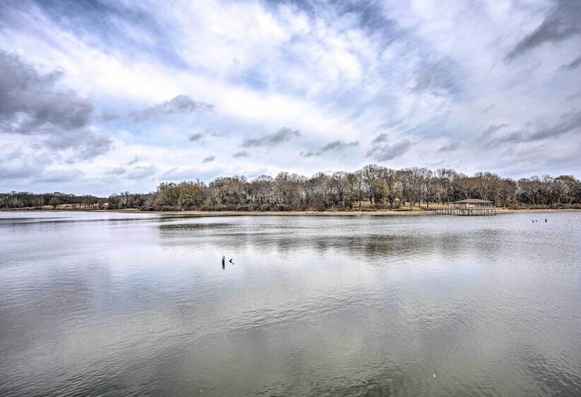 Family Alba Home W/ Boat Dock On Lake Fork!
