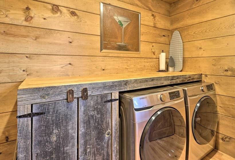 Family Cabin W/ Hot Tub: 12 Mi To Beech Mountain!