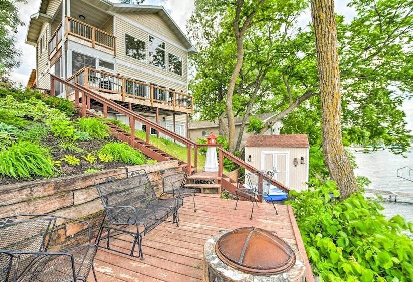 Family Friendly Home On Pelican Lake W/ Fire Pit