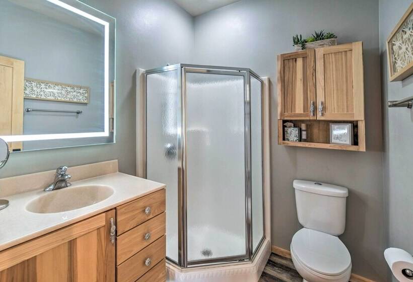 Family Friendly Home On Pelican Lake W/ Fire Pit