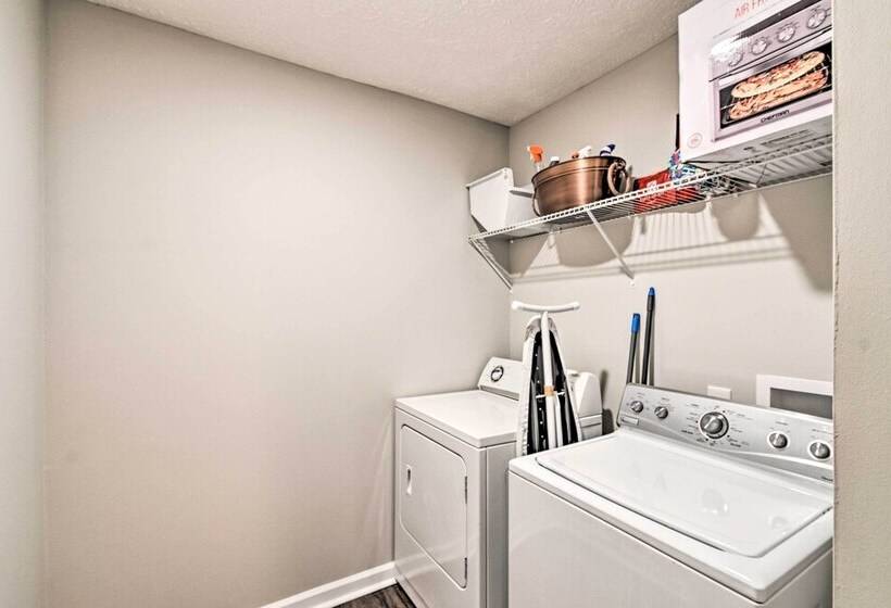 Fayetteville Home < 4 Mi To Fort Bragg!