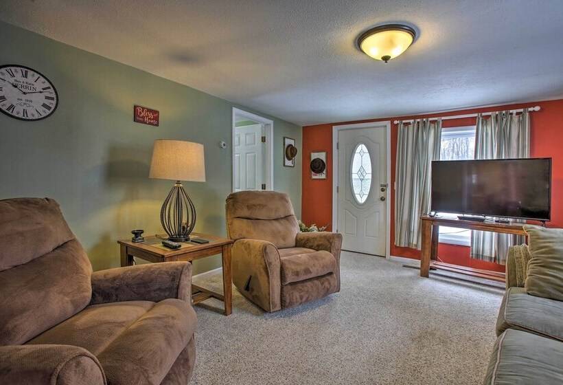 Fife Lake Farmhouse: Peaceful Yard & Fire Pit!