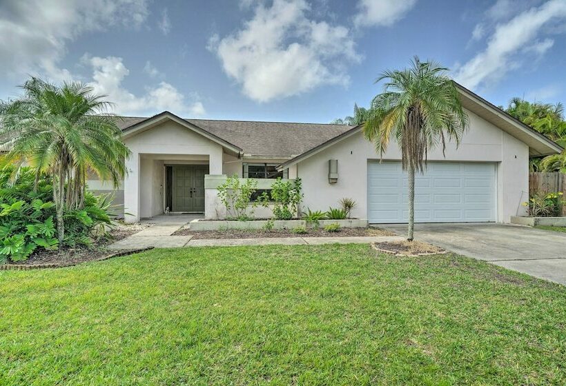 Fort Myers Home, Lanai & Private, Heated Pool