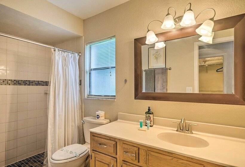 Fort Myers Home, Lanai & Private, Heated Pool