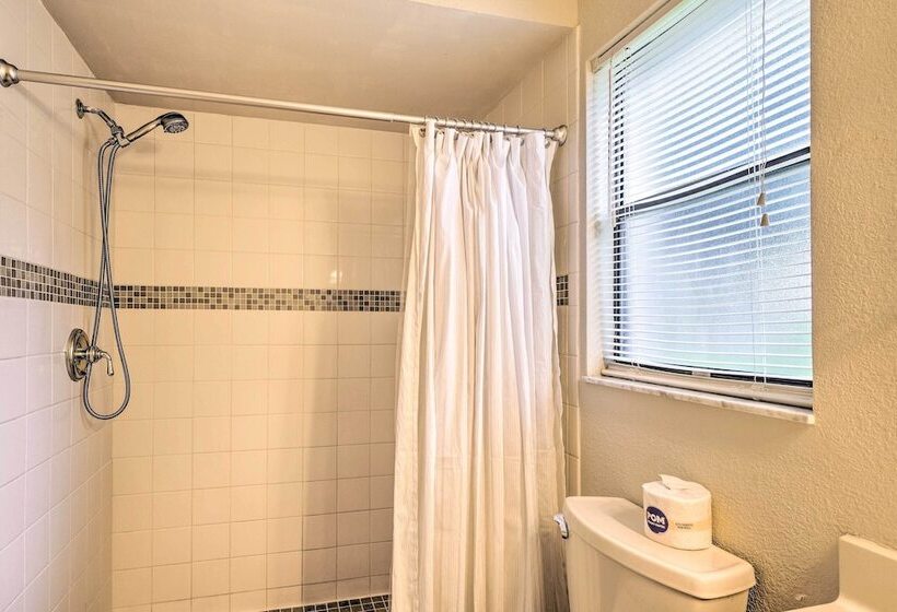 Fort Myers Home, Lanai & Private, Heated Pool