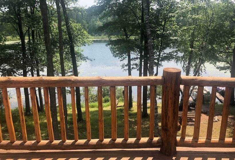 Four Season Lake Cabin W/ Canoe & Paddle Boat!