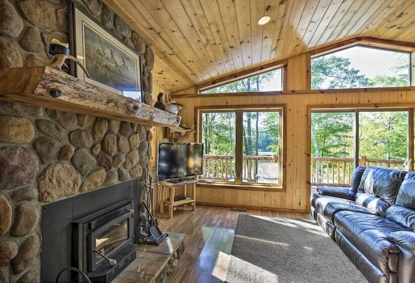 Four Season Lake Cabin W/ Canoe & Paddle Boat!