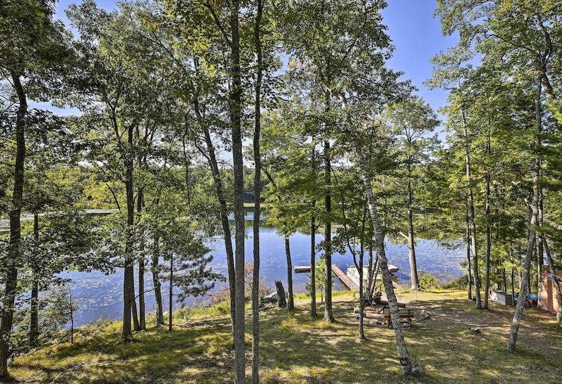 Four Season Lake Cabin W/ Canoe & Paddle Boat!