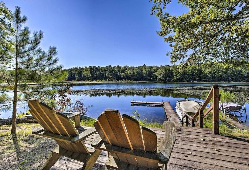 Four Season Lake Cabin W/ Canoe & Paddle Boat!