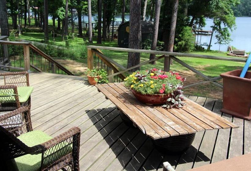 Frankston Home W/deck & Fishing On Lake Palestine!