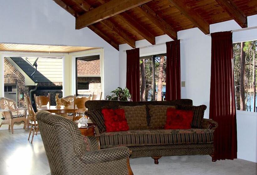 Frankston Home W/deck & Fishing On Lake Palestine!