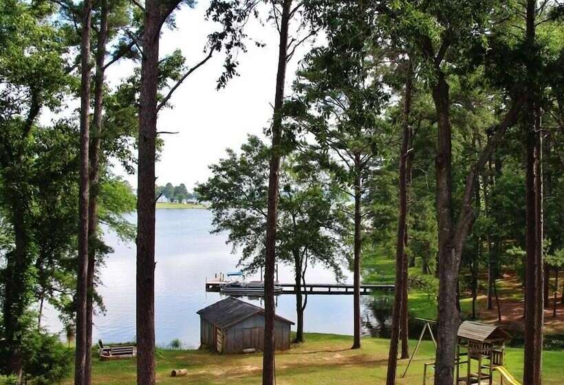 Frankston Home W/deck & Fishing On Lake Palestine!