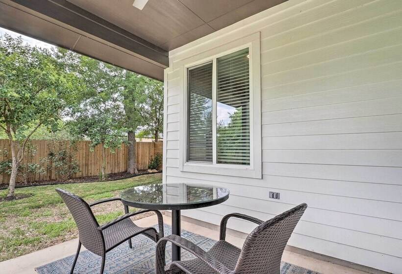 Gorgeous Georgetown Home, Walk To The Square!