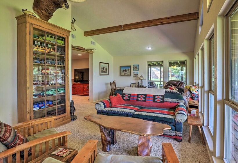 Granbury Lakefront Escape W/ Boat Dock & Slip!