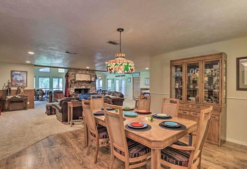 Granbury Lakefront Escape W/ Boat Dock & Slip!